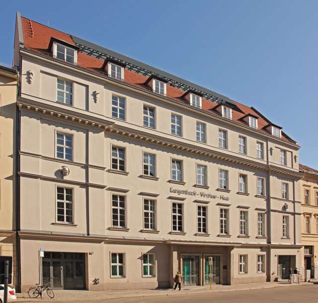 langenbeck virchow haus outer view 02